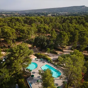 huttopia-fontvieille.fr-provencehotel.com/