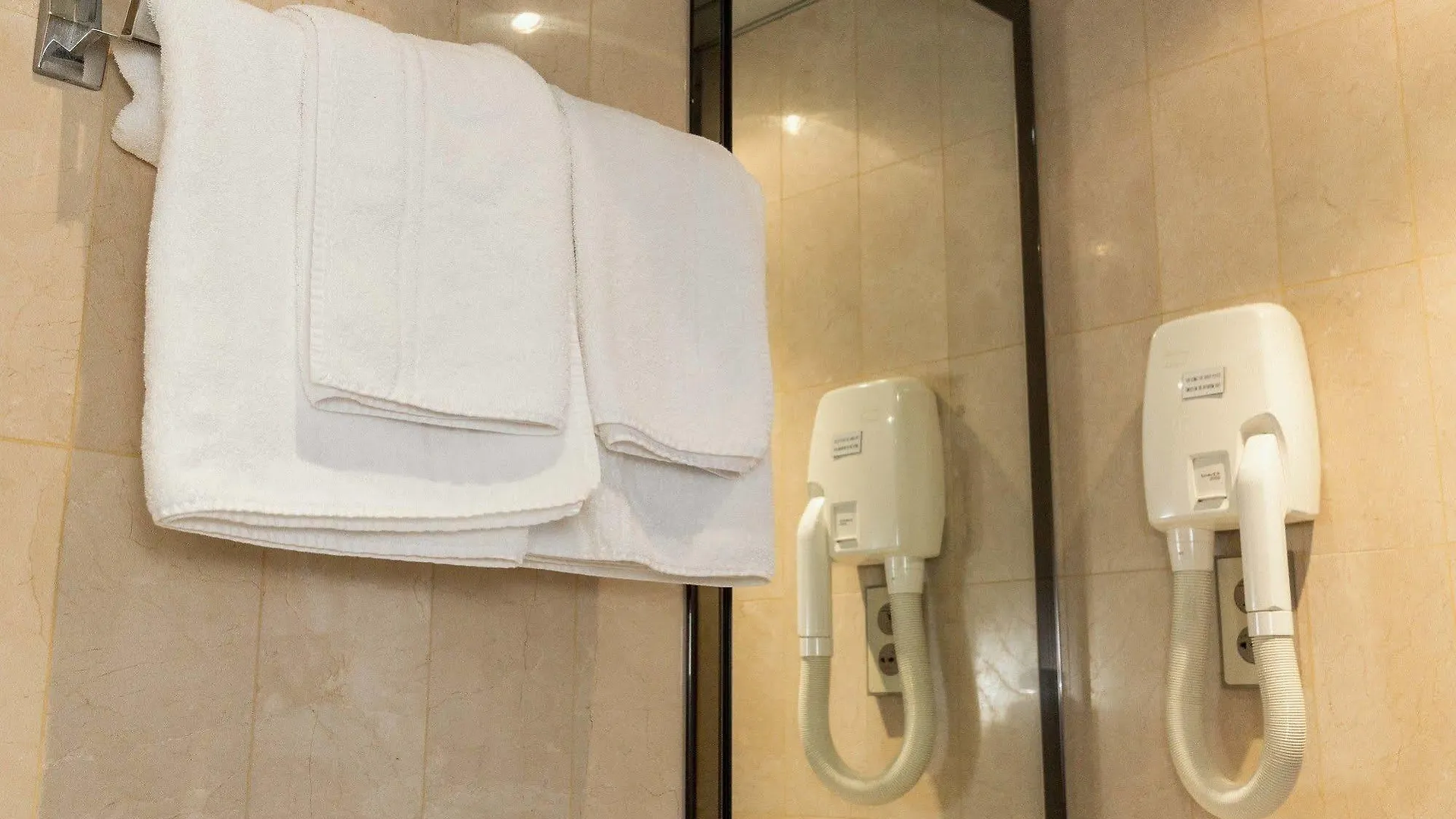 Hotel Saint Christophe Paris